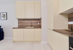 Others 7 Wrocław Central Apartment by Renters