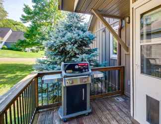 Lainnya 2 Overland Park Home w/ Fenced-in Yard & Gas Grill!