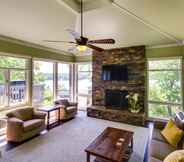 Khác 3 Osage Beach Getaway w/ Expansive Lake Views!