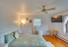 Others 6 Inviting Berne Getaway w/ Deck - Pets Welcome!