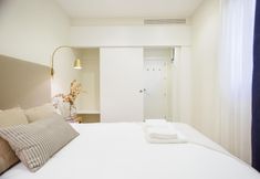 Lainnya 3 One&Lux Byron Suites