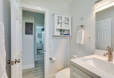 Others 3 West Palm Beach Vacation Rental ~ 2 Mi to Beach!