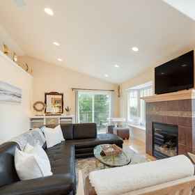 Primary image 1 コージー ワォルドポート バケーション レンタル : ステップス フロム ザ ベイ !, リンカーン郡 ホテル