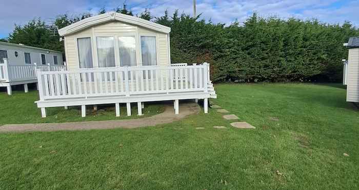 Others Remarkable 3-bed Lodge in Newport Isle of Wight