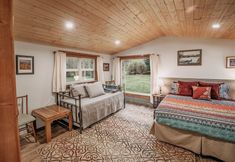 Lainnya 5 71mf- Rustic - Pets Ok - Sleeps 4 1 Bedroom Cabin by Redawning