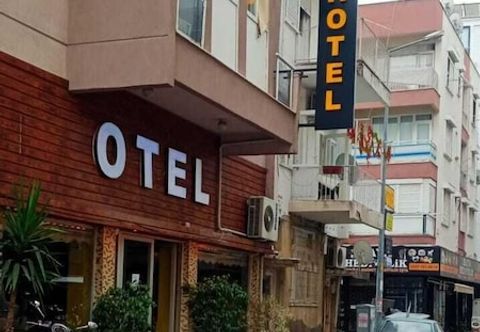 Lainnya NEZİH SUİTS