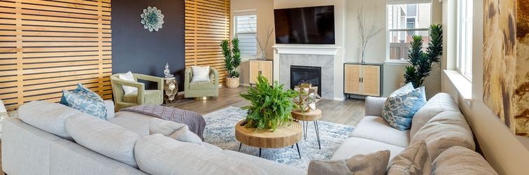 Others Furnished Patio & Fire Pit: Bremerton Home!