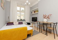 Others 2 Sunny Studio Lwowska by Renters