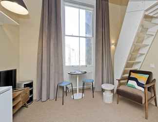 Others 2 Mezzanine Flat in Grade 2 Listed Camden Terrace