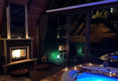 Others Eloi Suit Bungalov