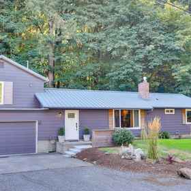 Interior1奧斯威戈湖住宅,附有蓋露台:近波特蘭!,布拉甘萨茶飯店