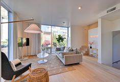 其他 2 Rooftop w/ Views: Modern Little Italy Townhome