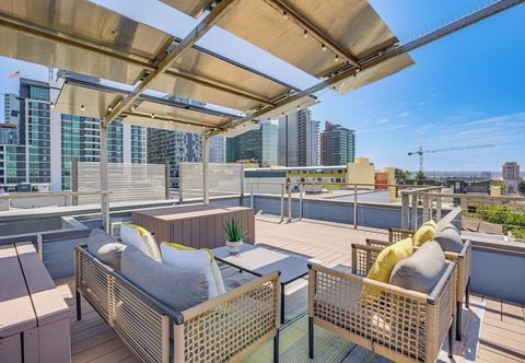Others Rooftop w/ Views: Modern Little Italy Townhome