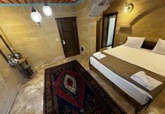 Lainnya 4 Rustic Caves