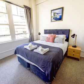 Primary image 1 Central Auckland 1-Bedroom Apartment, Campbells Bay Apartments