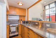 Others 4 Central stylish studio in CBD by Zodiak Stays