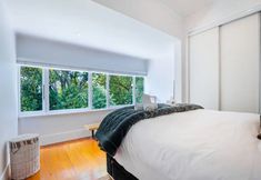 Others 4 Sunny Two-Bedroom Villa