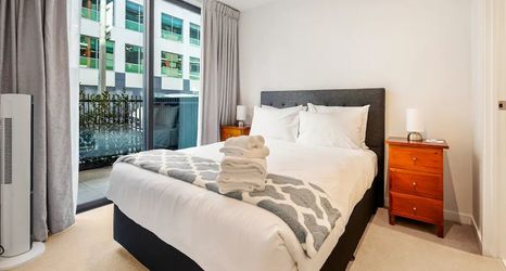 その他 2 Spacious Mount Eden Apartment