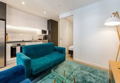 Others 3 Central & Modern 2-Bedroom Apartment