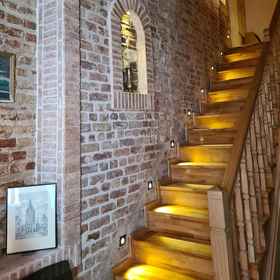 Primary image 1 Antique Pearl Hotel, Khách sạn Full Moon Shoes