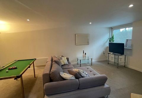 Khác Stunning 1-bed Apartment in Salford