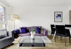 Others 5 Beautiful Apartment in Surrey Quays