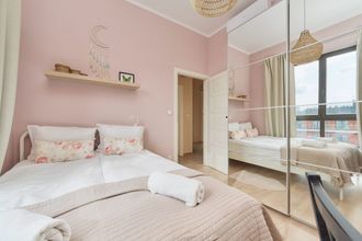 Others 4 Bright Apartment Walońska 19 by Renters