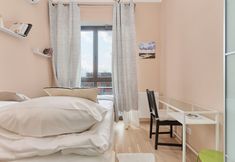 Others 3 Bright Apartment Walońska 19 by Renters