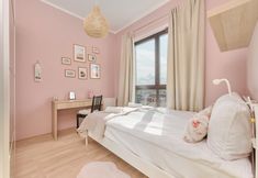 Others 2 Bright Apartment Walońska 19 by Renters