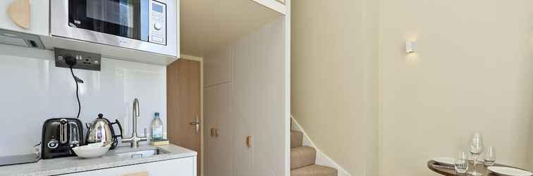 อื่นๆ Mezzanine Flat in Historic NW London Terrace