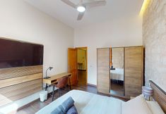 Others 5 Triana Rooms EH