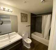 Others 4 Brand New Dt 1 Br Close To All Edmonton, Canada