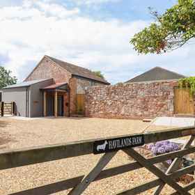 Primary image1Bumblebee 小屋,诺顿菲茨沃伦飯店