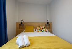 Others 2 Canteras Urban Beach