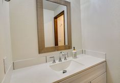 Others 2 Lovely Medford Home w/ Patio, Fire Pit + Gas Grill