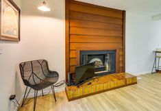 Others 4 Lovely Medford Home w/ Patio, Fire Pit + Gas Grill