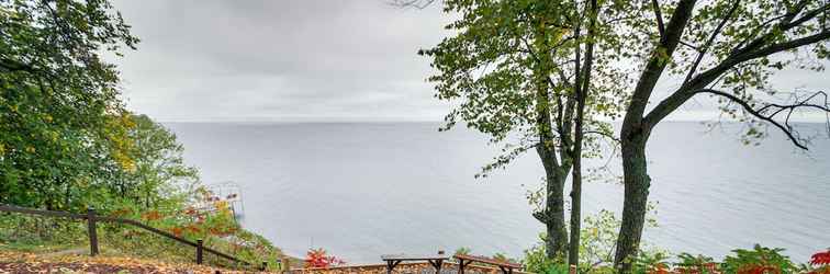 Lain-lain Waterfront Wahkon Cabin w/ Gas Grill & Fire Pit!