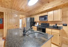 Lain-lain 2 3 BDR Log Cabin in Cozy Resort w/ Private Hot Tub