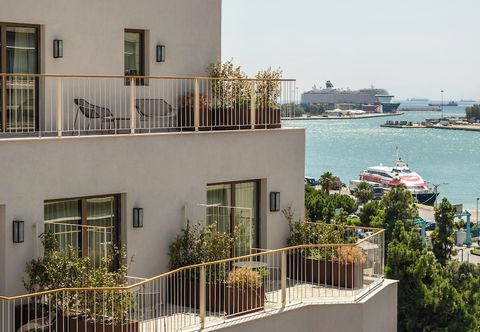 Others Mitsis N'U Piraeus Port