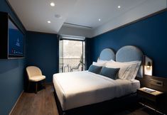 Others 6 Mitsis N'U Piraeus Port