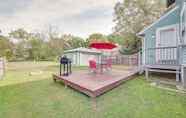Others 4 Welcoming Home in Youngstown w/ Private Backyard!