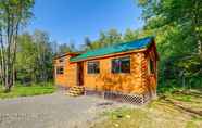 Others 3 Catskills Tiny Home Cabin: Surrounded by Nature!