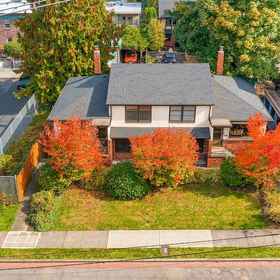 Primary image 1 Seattle's Orange Crown 87 Walkscore, Khách sạn Benaroya Hall