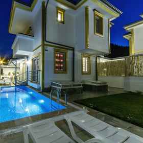 Primary image1馬爾馬里斯玫瑰別墅每日每週租賃,乌拉別墅