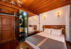 기타 4 Valeria Antique 1892 Sultanahmet