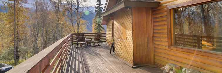 Others Log Cabin Rental in Eagle River: Pets Welcome!