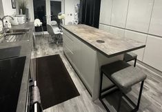 Others 2 6 Bedroom 5 Shower rm House in Central Nottingham