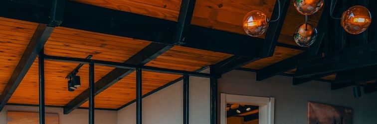 기타 Mouna Deluxe Sapanca