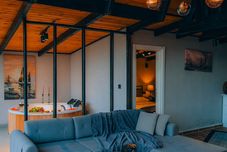 기타 Mouna Deluxe Sapanca