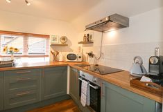 Others 7 Flat 2, The Maltings